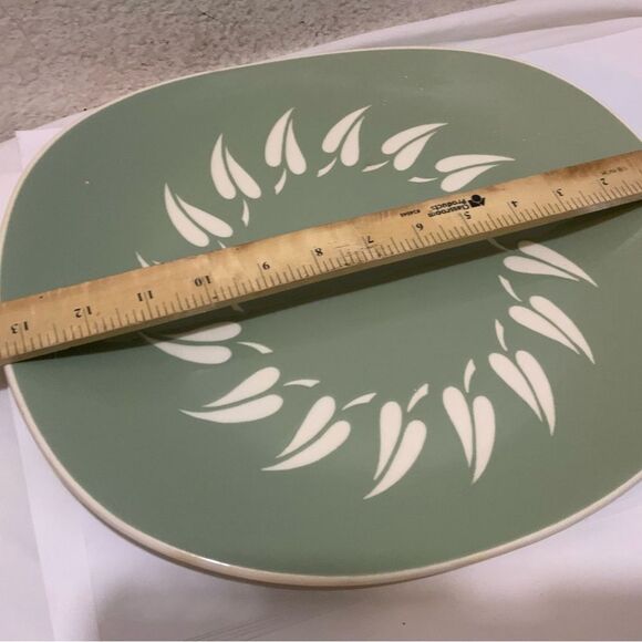 Harkerware GREEN CORONET PATTERN Serving oval  Platter  G8 - Picture 7 of 8